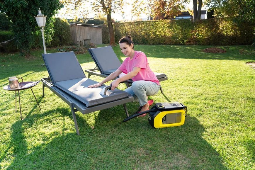 Пилосос Karcher SE 3-18 Compact 1.081-500.0 184 Вуза для чищення оббивки м'якої меблів Насадка з розпилювачем та всмоктуванням EURO_1286081 фото
